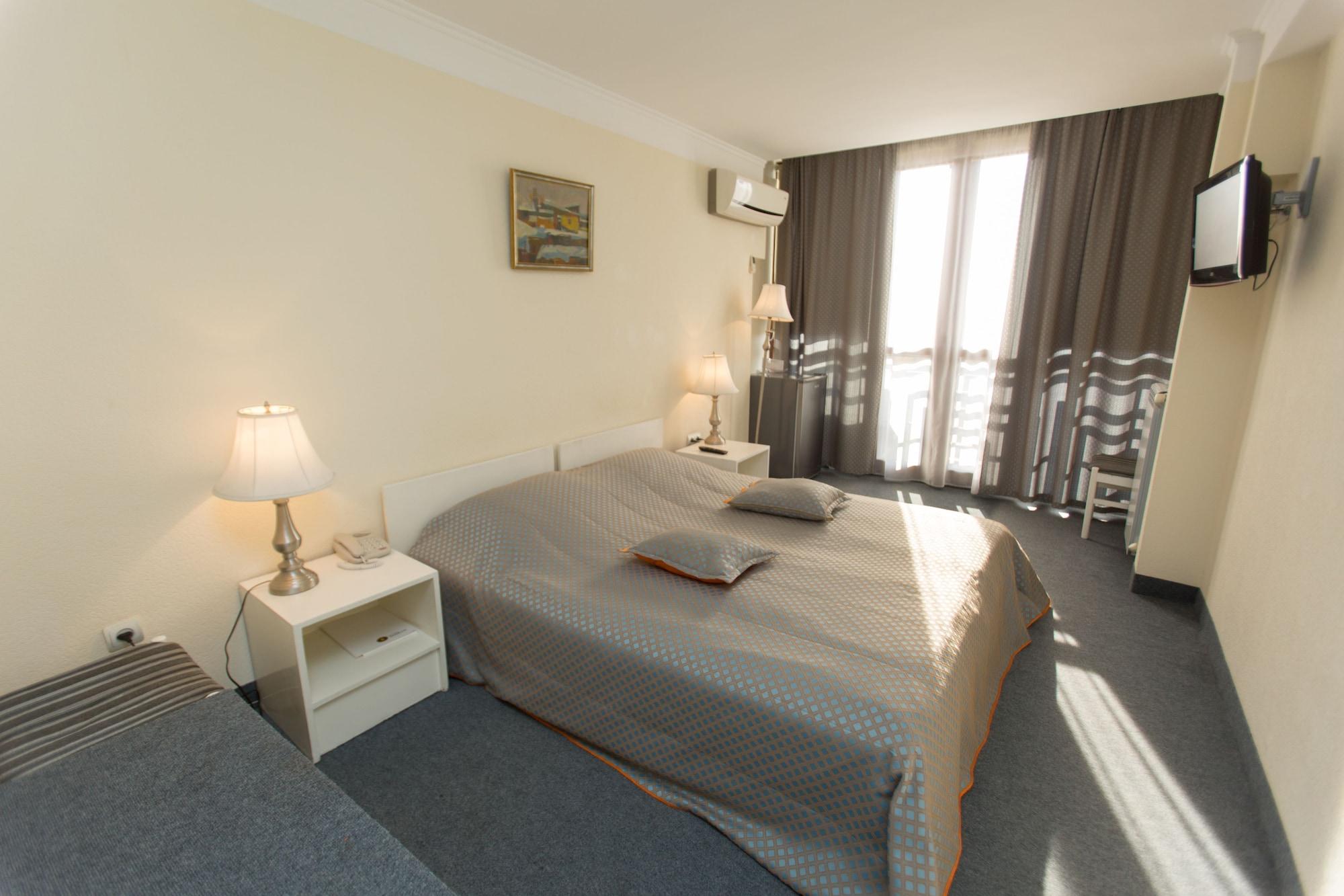 Shirak Hotel Єреван Екстер'єр фото