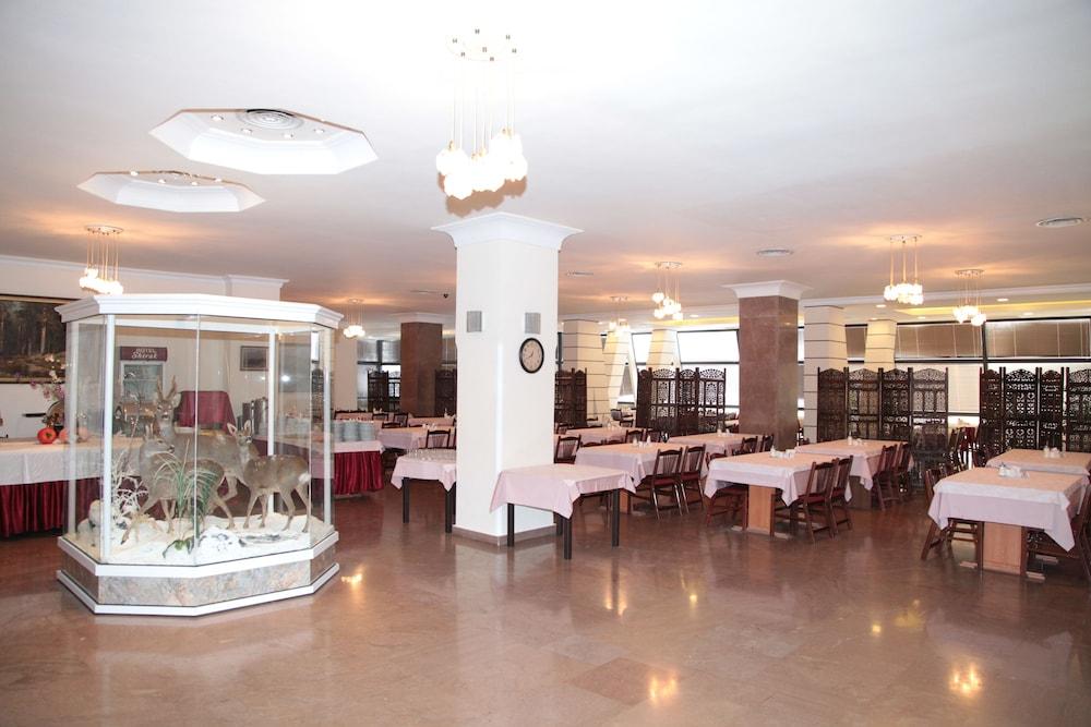 Shirak Hotel Єреван Екстер'єр фото