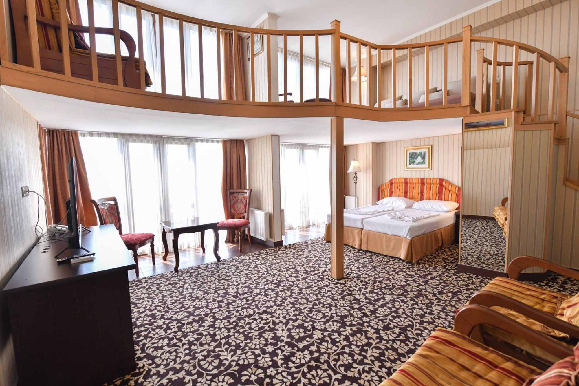 Shirak Hotel Єреван Екстер'єр фото