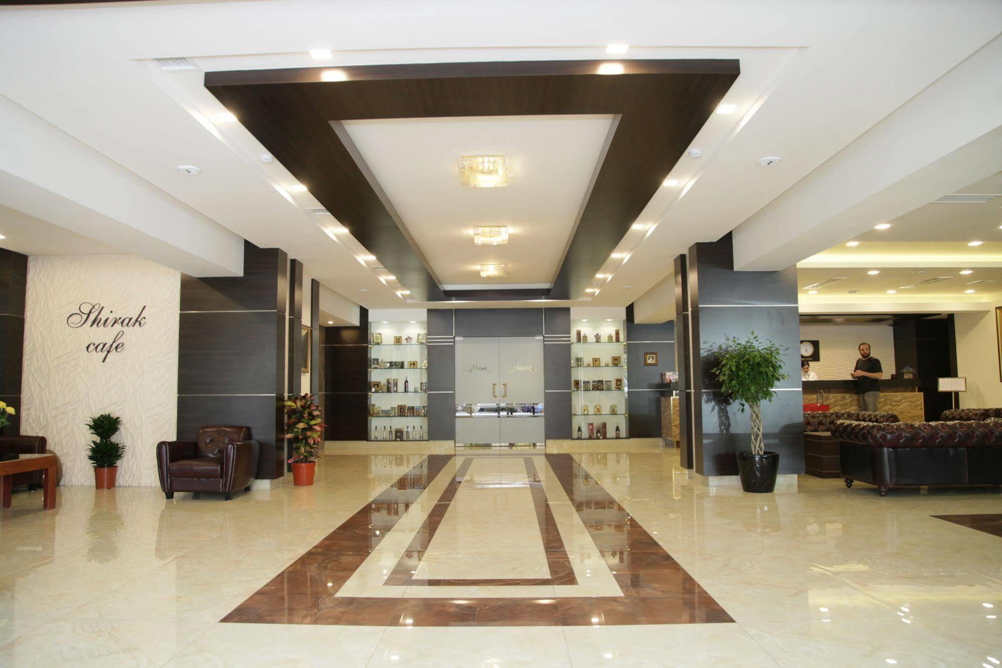Shirak Hotel Єреван Екстер'єр фото