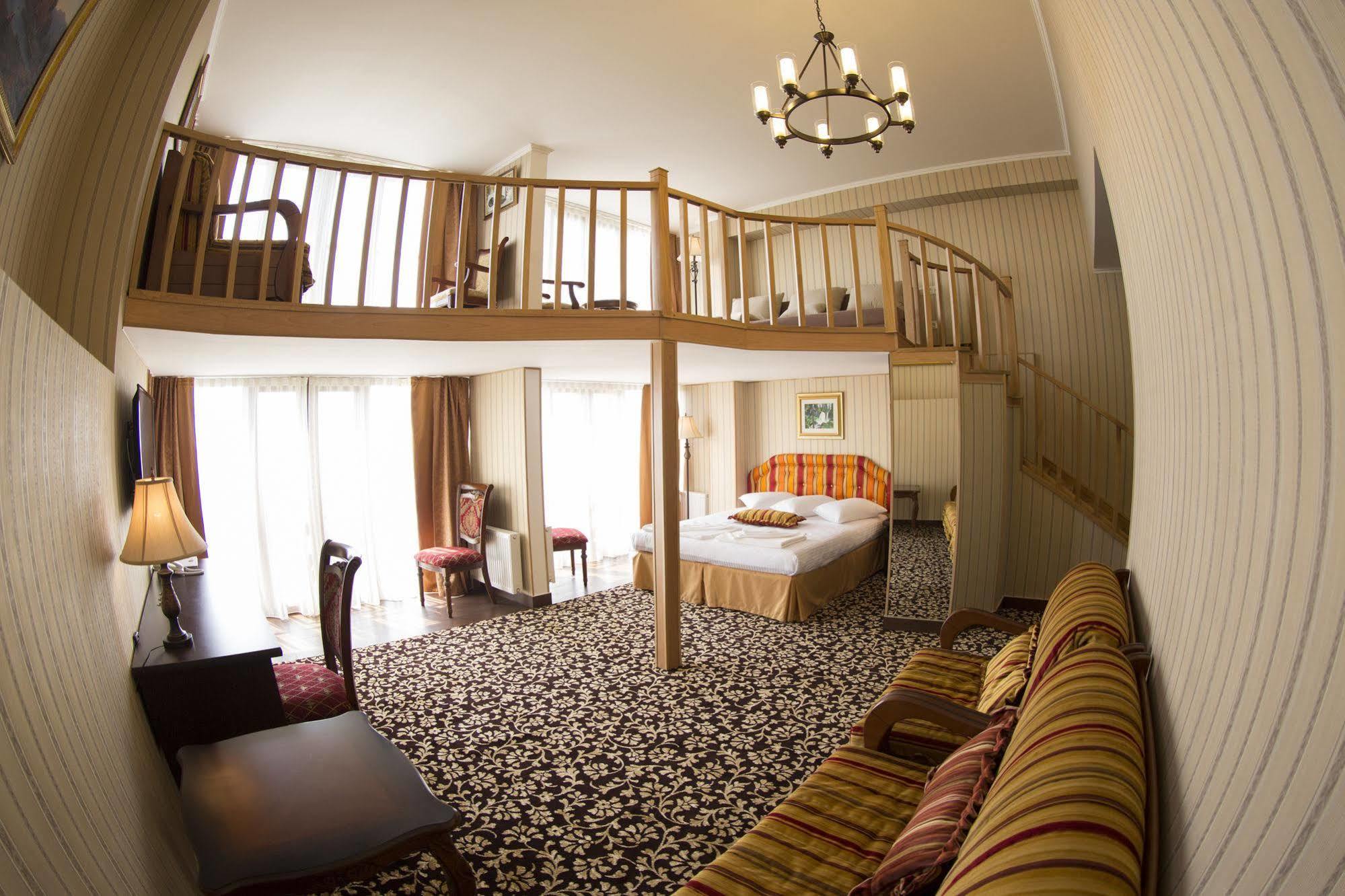 Shirak Hotel Єреван Екстер'єр фото