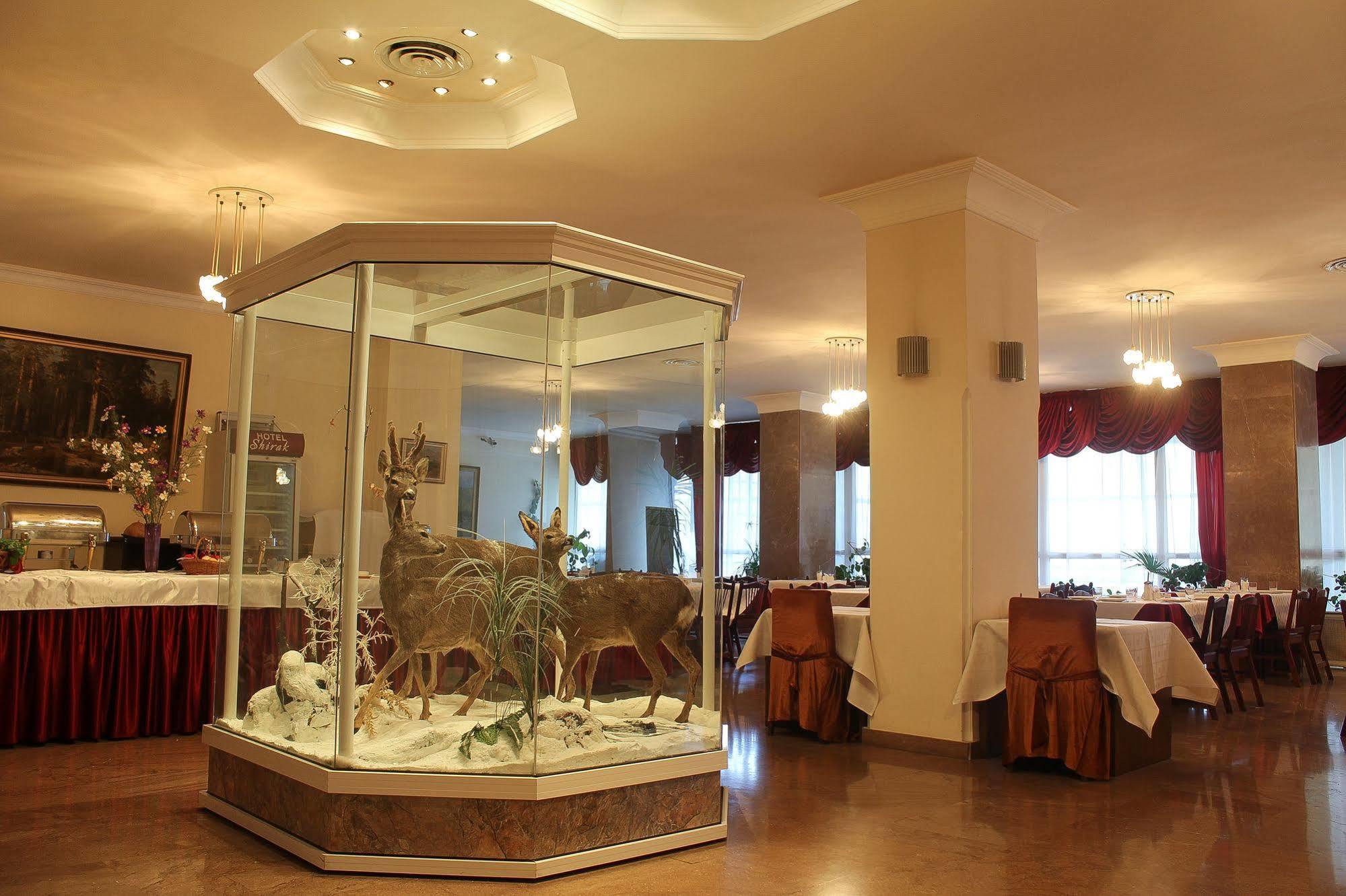 Shirak Hotel Єреван Екстер'єр фото